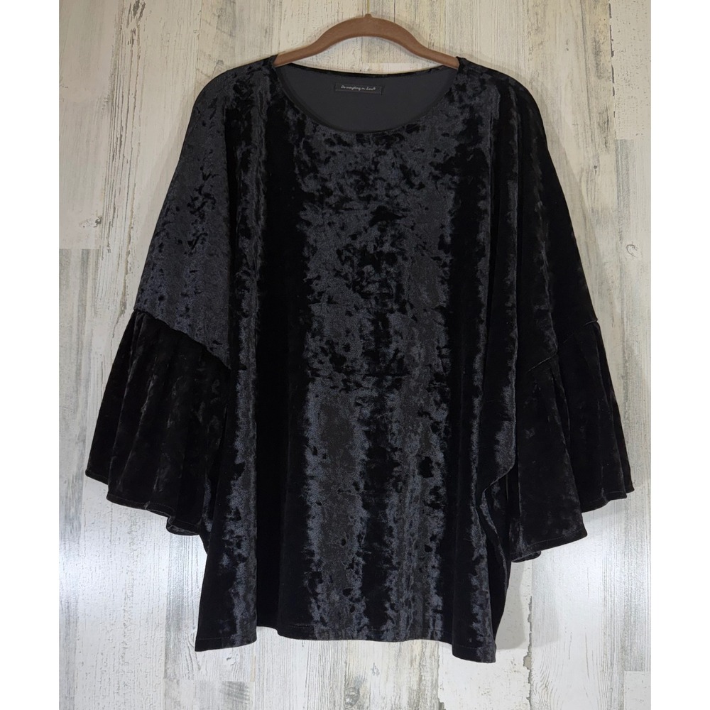 Do Everything In Love Black Crushed Velvet Top One Size Ruffle Bell Sleeve